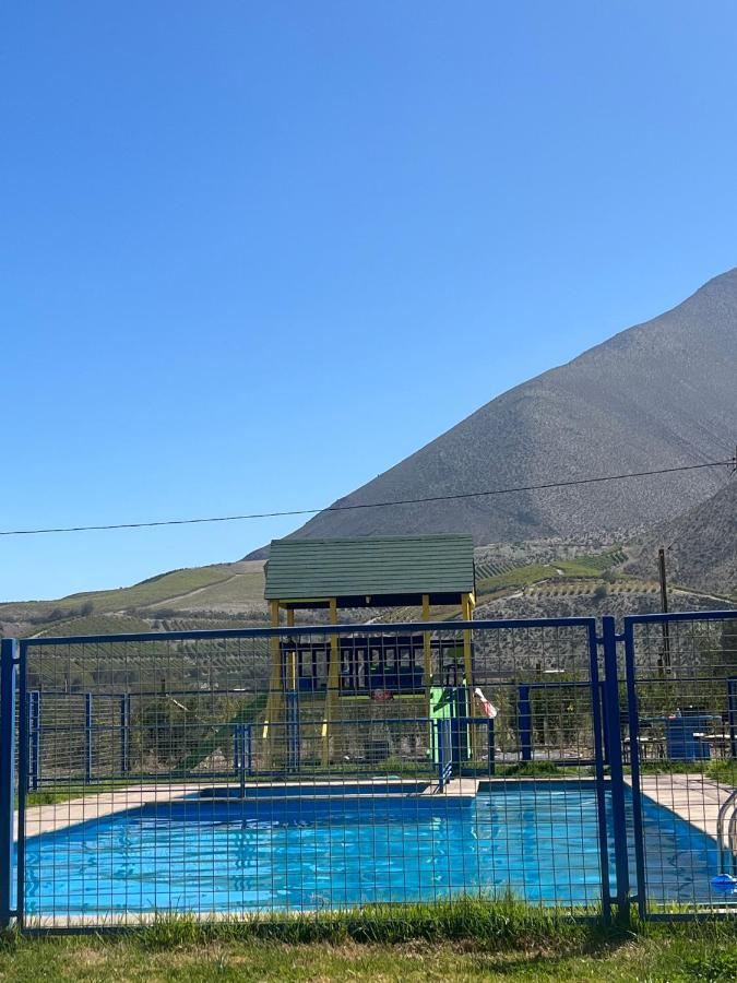 Cabanas Vicuna Cielo De Peralillo - Valle De Elqui Eksteriør billede